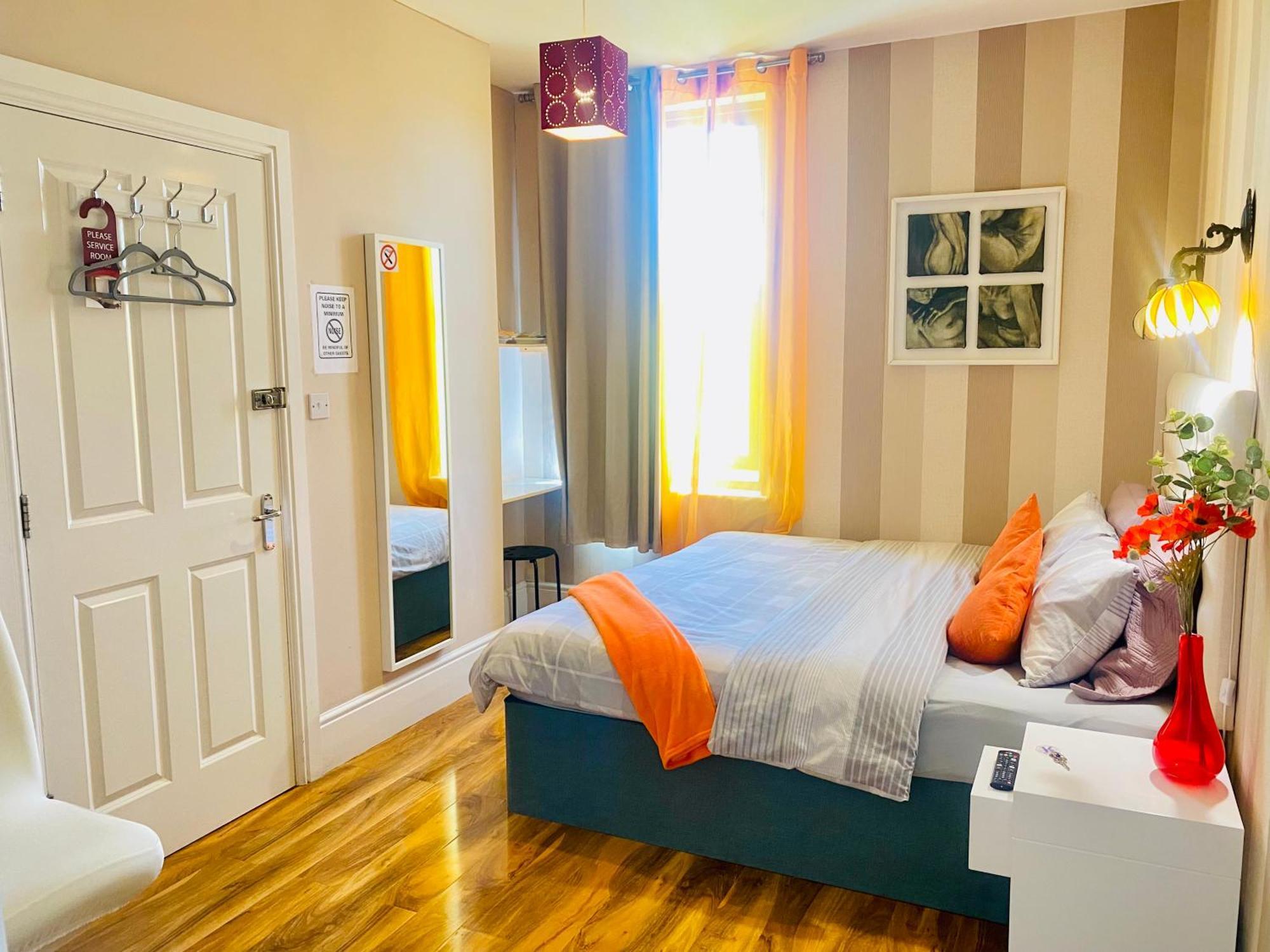 Upton Country Park Guest House 北安普敦 外观 照片