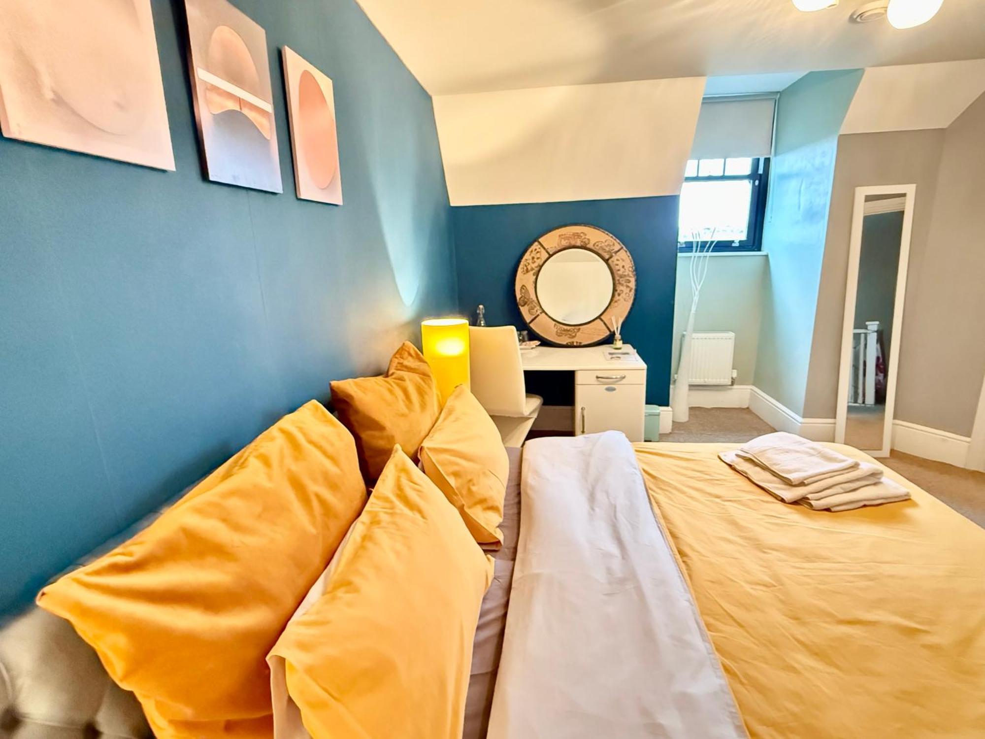 Upton Country Park Guest House 北安普敦 外观 照片