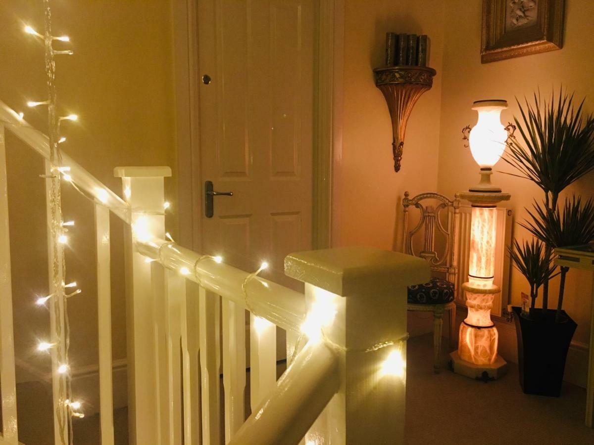 Upton Country Park Guest House 北安普敦 外观 照片
